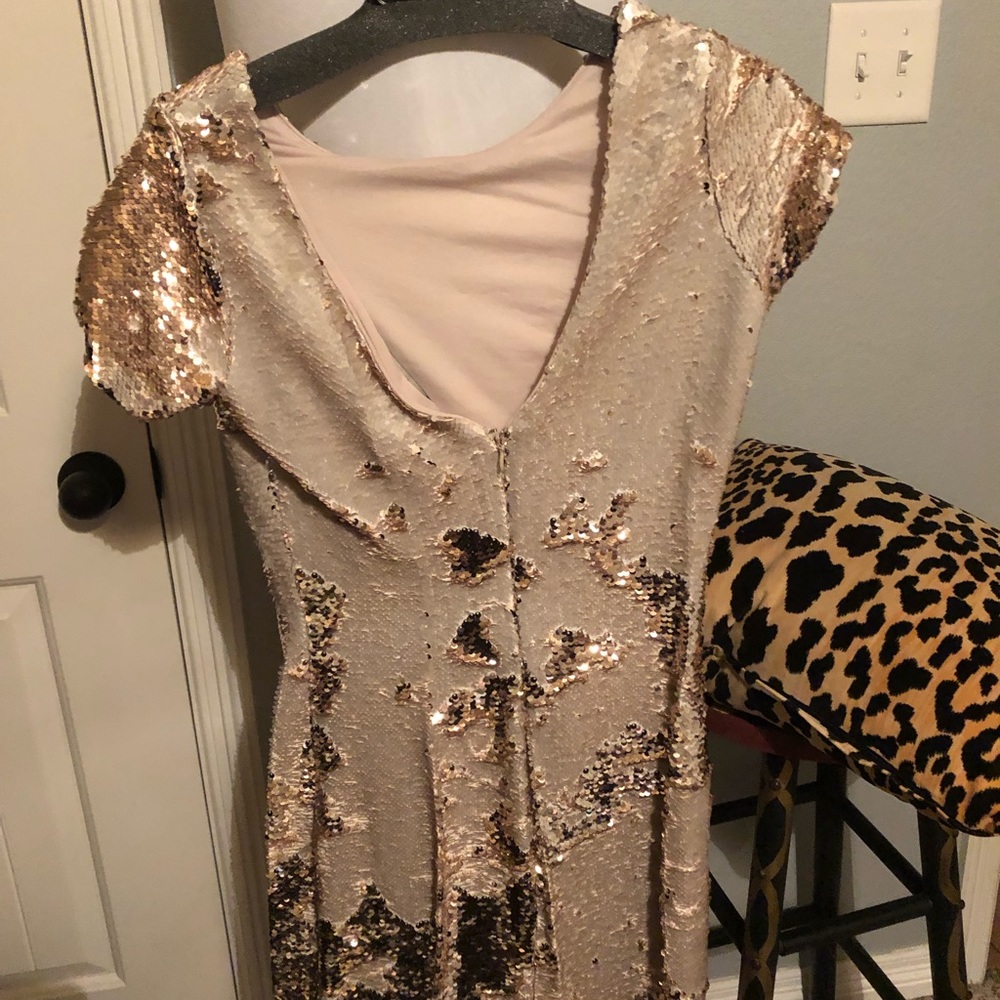 Stunning Ark & Co Gold Dipped Dress Small - Picture 2 of 4